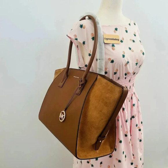 Michael Kors Avril Extra-Large Leather and Suede Tote Bag Luggage - Picture 10 of 10
